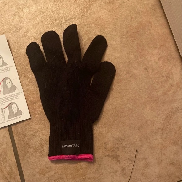 Hot Tools Curling Iron and Straightener with Glove - Picture 10 of 10